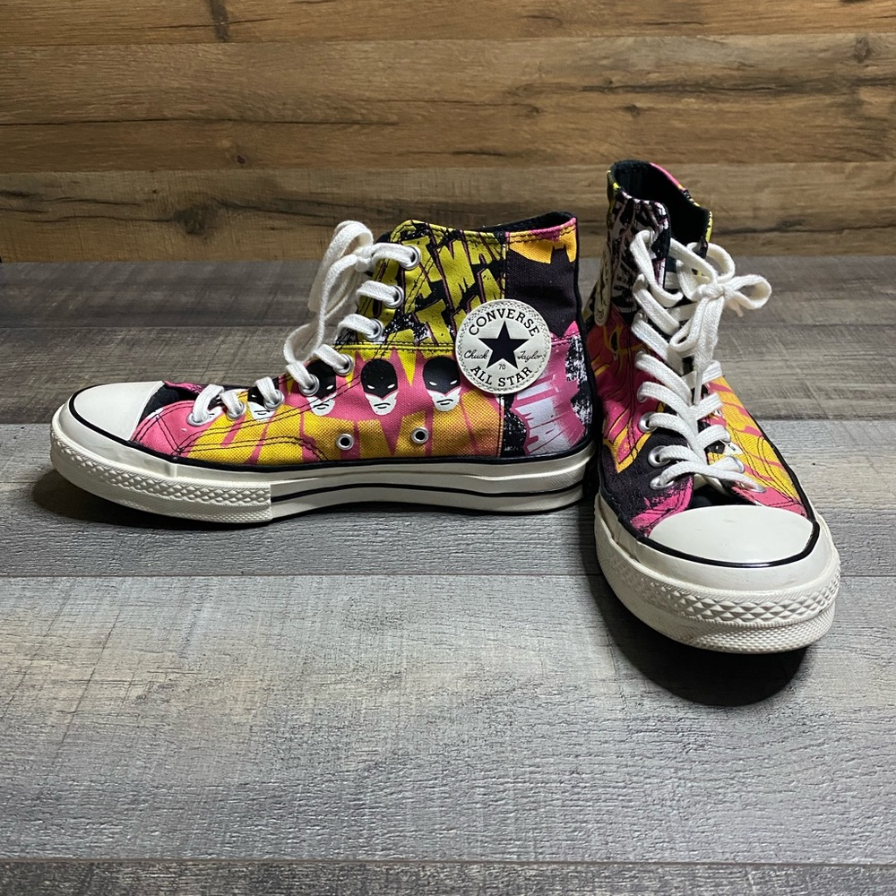 Converse Mens Batman's 80th anniversary-edition Chuck
70 high top.